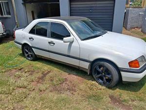 Mercedes Benz daily Runner