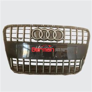 2013 Audi Q3 grill f