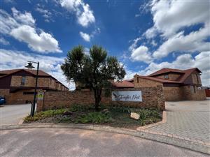 3 Bedroom Pet Friendly Duplex to let in Glen Eagles Estate