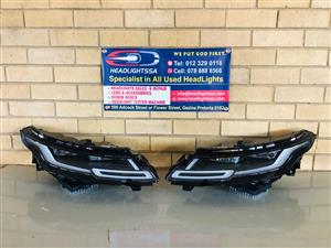 Range Rover Evoque L551 left and right side xenon headlights