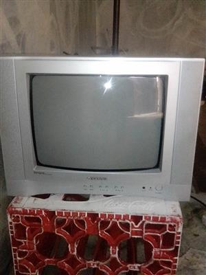 sansui 37cm tv stil working good urgent sale