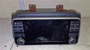 VW Touareg radio