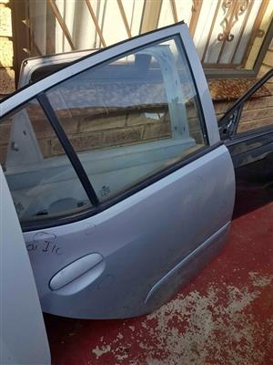 Hyundai i10 doors