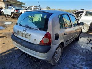 2005 Renault Clio 2 1.4  - Stripping for Spares