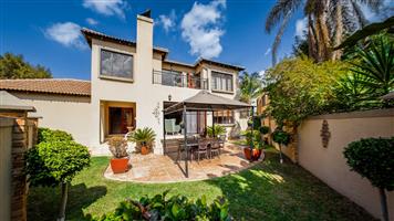 Townhouse For Sale in Midstream Estate
