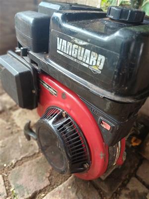 Vanguard 9hp motor and 3 phase 5.5kw motor 