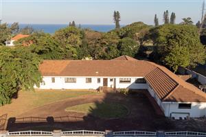 Spacious Family Retreat with Expansive Garden