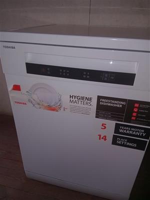 TOSHIBA 14 PLACE DISHWASHER FOR SALE