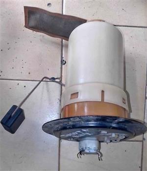 Toyota Runx fuel pump 