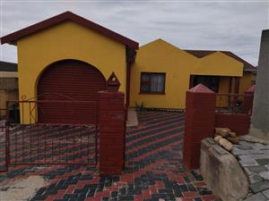 House For Sale in Kwamagxaki