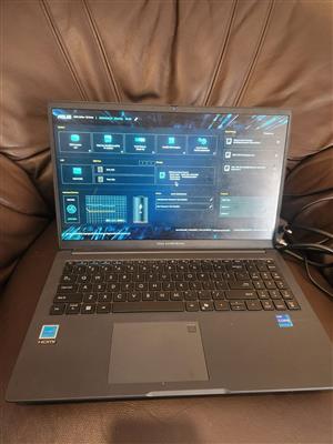 Asus Expertbook 13th Core Gen i7  