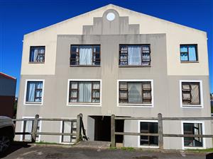 Secure & Spacious 2-Bedroom Apartment in Prime Location Amalinda