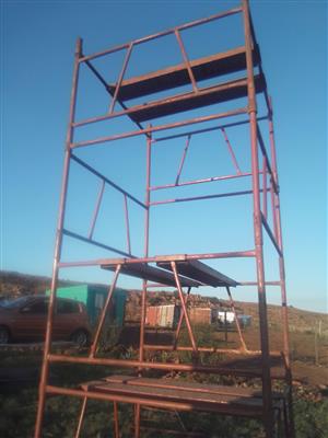 H frame speed scaffolding 5m complete with support beams.For sale