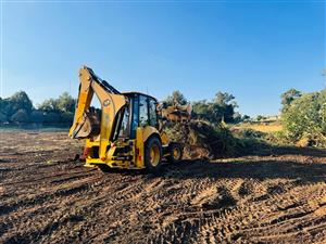 Caterpillar Backhoe Loader (TLB)