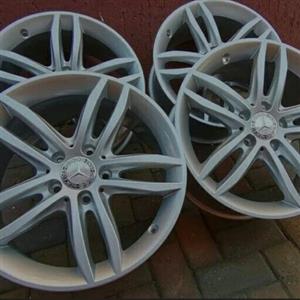 MERCEDES C CLASS W204 OEM BRAND NEW 17INCH MAGS 