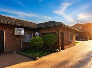 Amazing property in a secure and well maintained complex.
