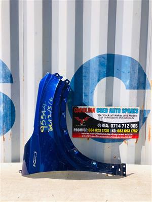 Hyundai Venue right side fender taking wheel arch (2022)