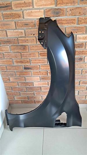 FORD RANGER T7 16/21 BRAND NEW LEFT SIDE FENDER FORSALE PRICE R895