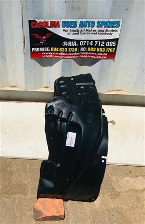 Isuzu D-max left rear/back fender liner (2012-2020)
