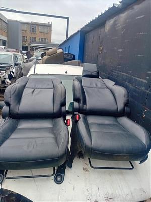 Gd6 fortuner seats set