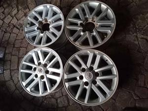 Toyota hilux d4d 3.0 rims for sale 