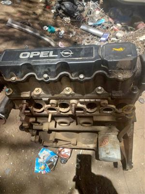 Corsa C 1.4 complete motor