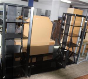 BLACK GLASS TV UNIT (3 PIECE) WITH 10GLASSES FOR SIDEPANELS S065796A