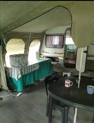2002 Jurgens Palma Caravan with bathroom, geyser, inverter, 9000 BTU Aircon larg