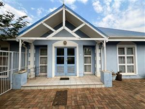 Charming Fixer-Upper in Bendor Village