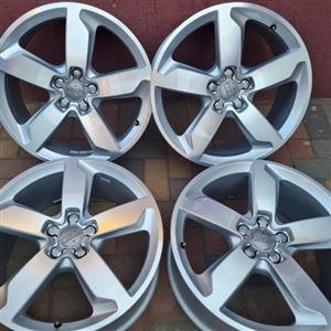 AUDI Q5 OEM 19INCH MAGS 
