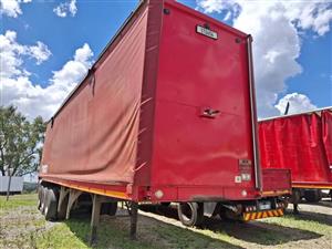 Hendred Triaxle Curtain Side Drinks Trailer for sale in Krugersdorp (Vat incl) Call Jay,0714'503'178