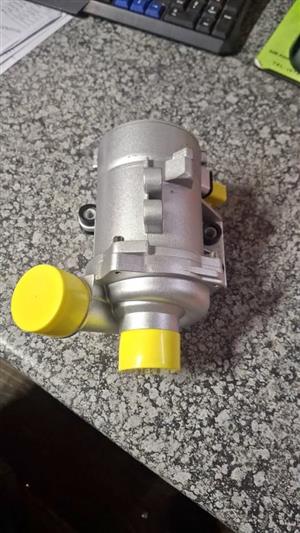 BMW E90 Electric Water Pump – New 🔥