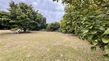 Vacant land in prime position in old Summerstrand! - R850 000