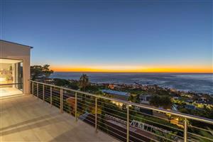 House For Sale in Camps Bay
