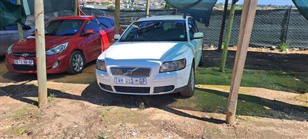 Volvo V50 2.4i 