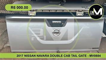 2017 NISSAN NAVARA DOUBLE CAB TAILGATE - MV0884