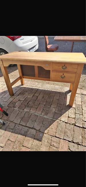 Desk yellow wood 