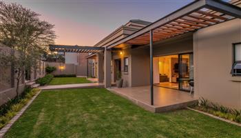 House For Sale in Featherbrooke Estate