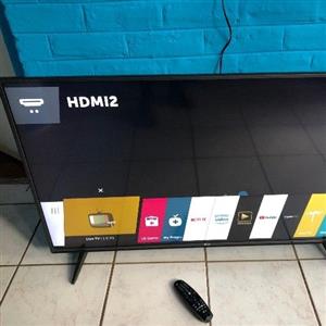 49" smart LG ultra tv in perfect condition 