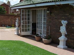  Furnished Guest Rooms in Bartlett; Boksburg about 7 meters away from the main house. Children pay the same as adults    