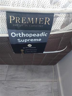 Queen Mattress and Base, good condition 