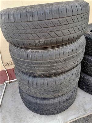 Used like new Toyota 16 inch(with used tyres)