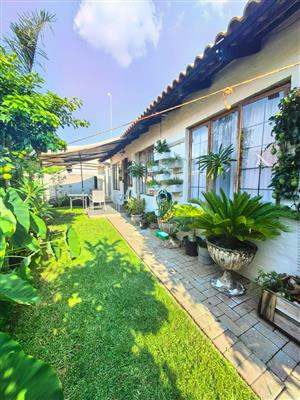 Well established townhouse for sale in Vaalpark in a popular complex, close to schools and shopping