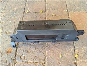 Used Hyundai I20 Centre Middle Dash Clock Display available for sale