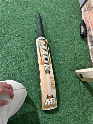 Brand New Malik Gold Edition Cricket Bat – Premium Quality 