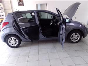 2010 HYUNDAI i20 1.4 Grey color Manual Petrol 