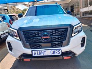 Nissan navara 2.5 DCI pro4x 4x4 double cab auto