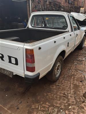 Stripping Ford Bantam XR3 1990 for Spares 