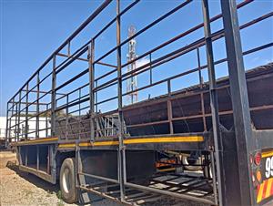 Single axle homebuilt Trailer for sale In Krugersdorp, unit has papers.  Call Jay(Vat Incl)