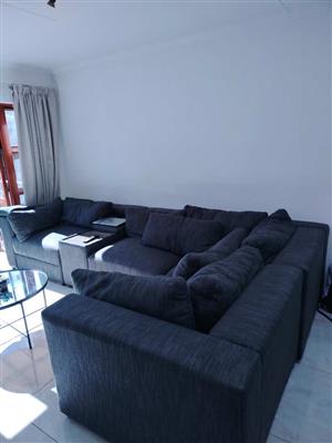 Apartment For Sale in Lakefield & Ext